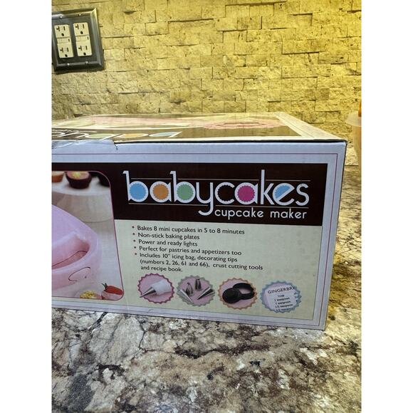 Babycakes Non Stick Mini Cupcake & Pie Maker - New! - Picture 5 of 8